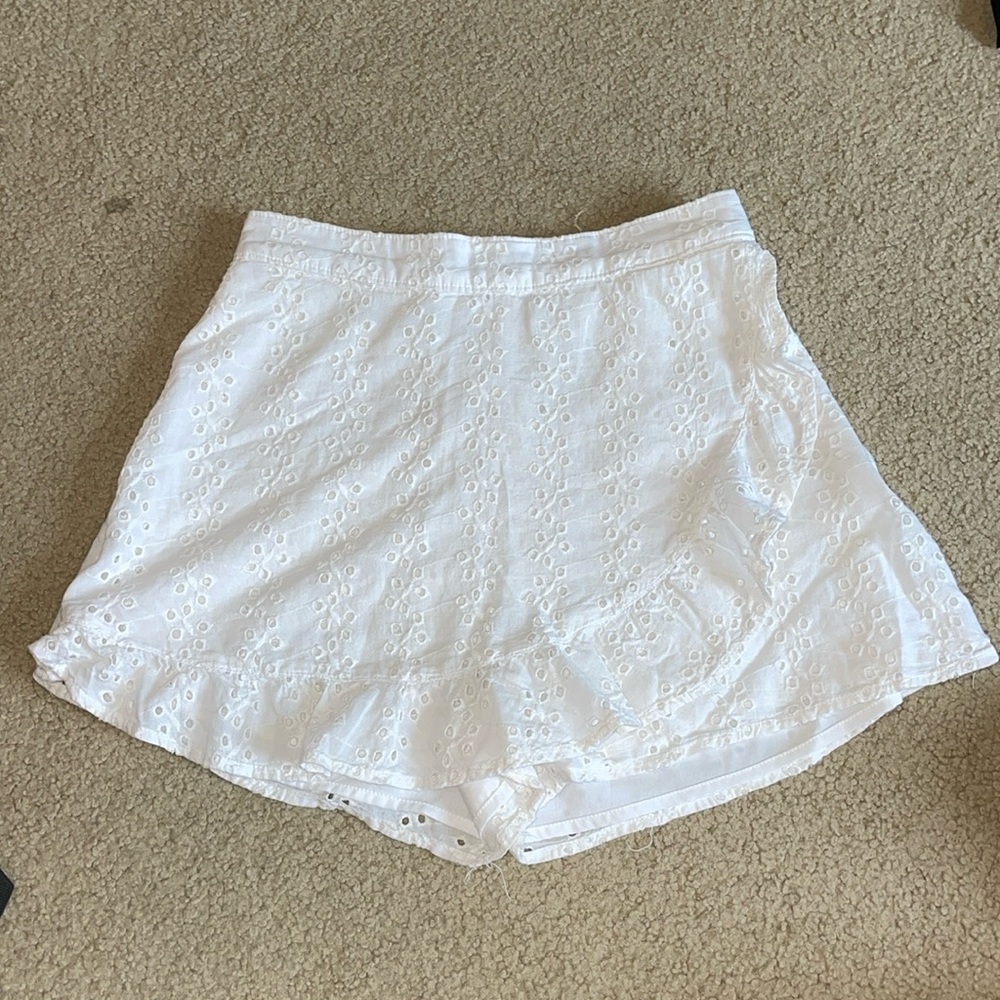 Hollister White Eyelet Skort